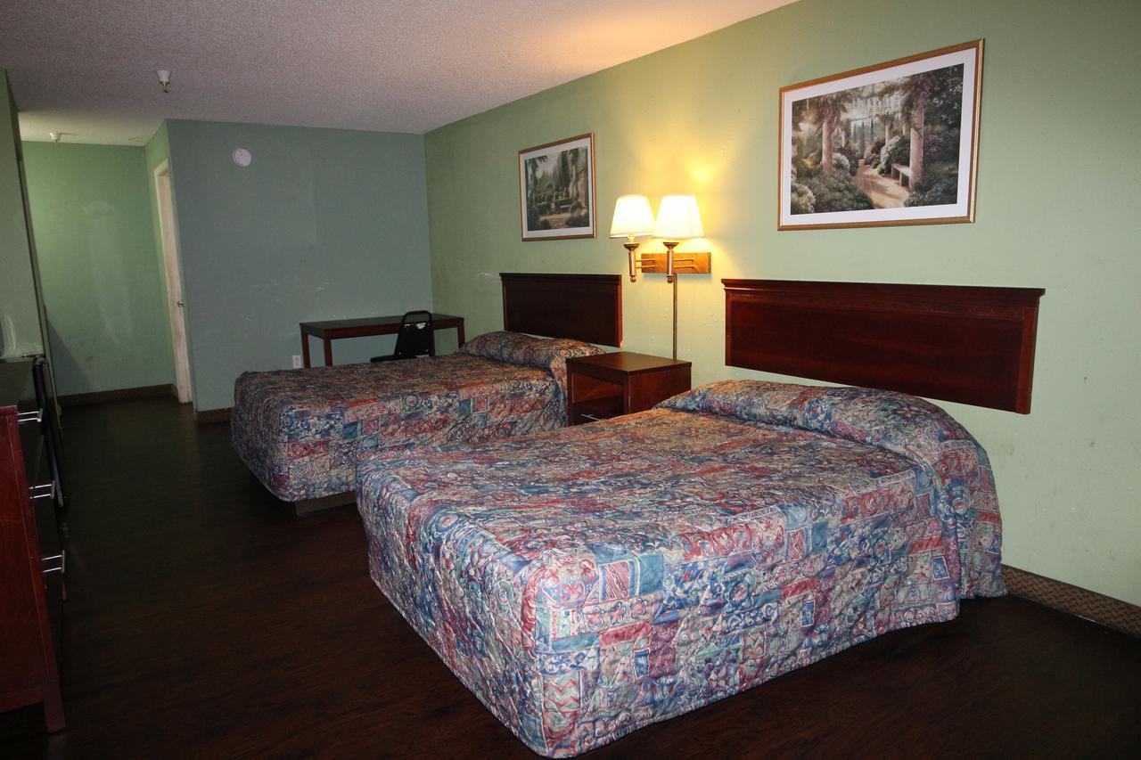 ג'ונסבורו Magnolia Bay Hotel & Suites מראה חיצוני תמונה